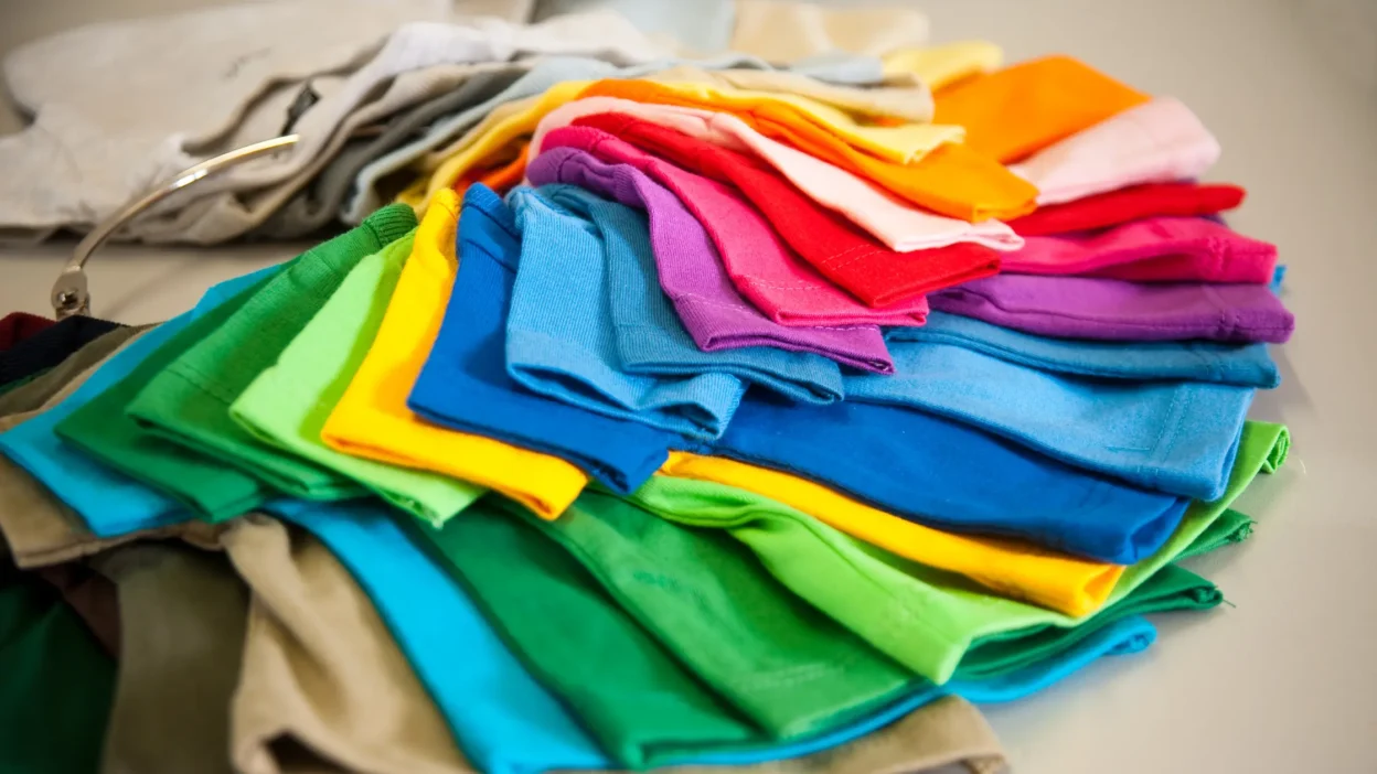 custom colour t shirts - styledev 4
